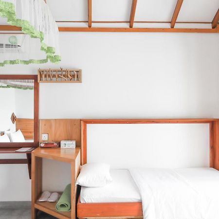 The One Ella Bed & Breakfast ภายนอก รูปภาพ